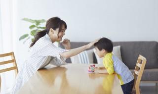 孩子叛逆喜欢打人怎么引导（小孩叛逆期打人该怎么管教,该怎么办?）